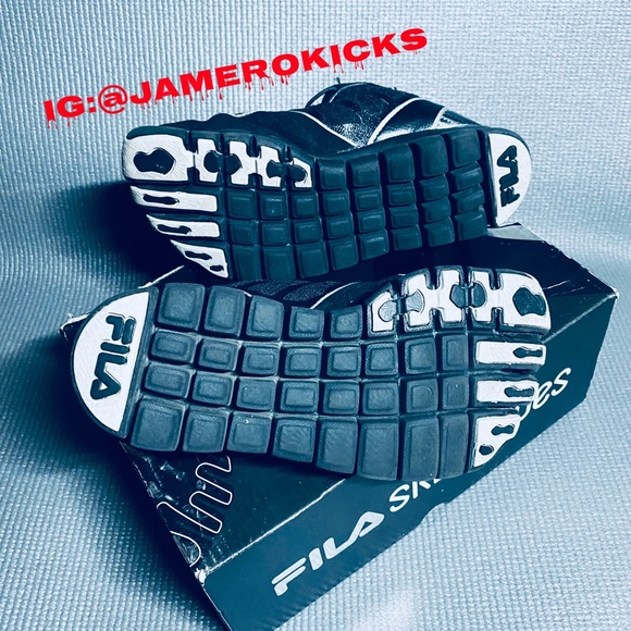 fila Skele-toes Boys/youth Size 3.5y - Picture 2 of 3